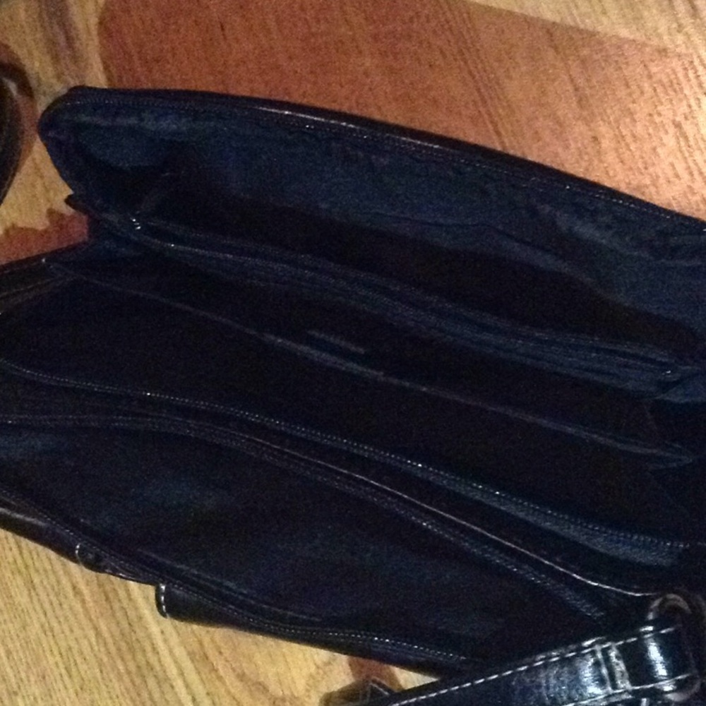 Purse - Picture 5 of 6